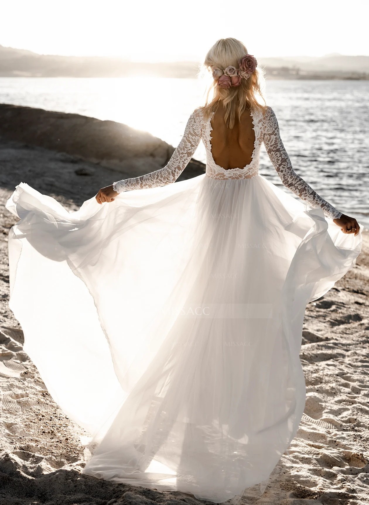 Boho Beach Lace Open Back A-Line Wedding Dresses With Long Sleeves