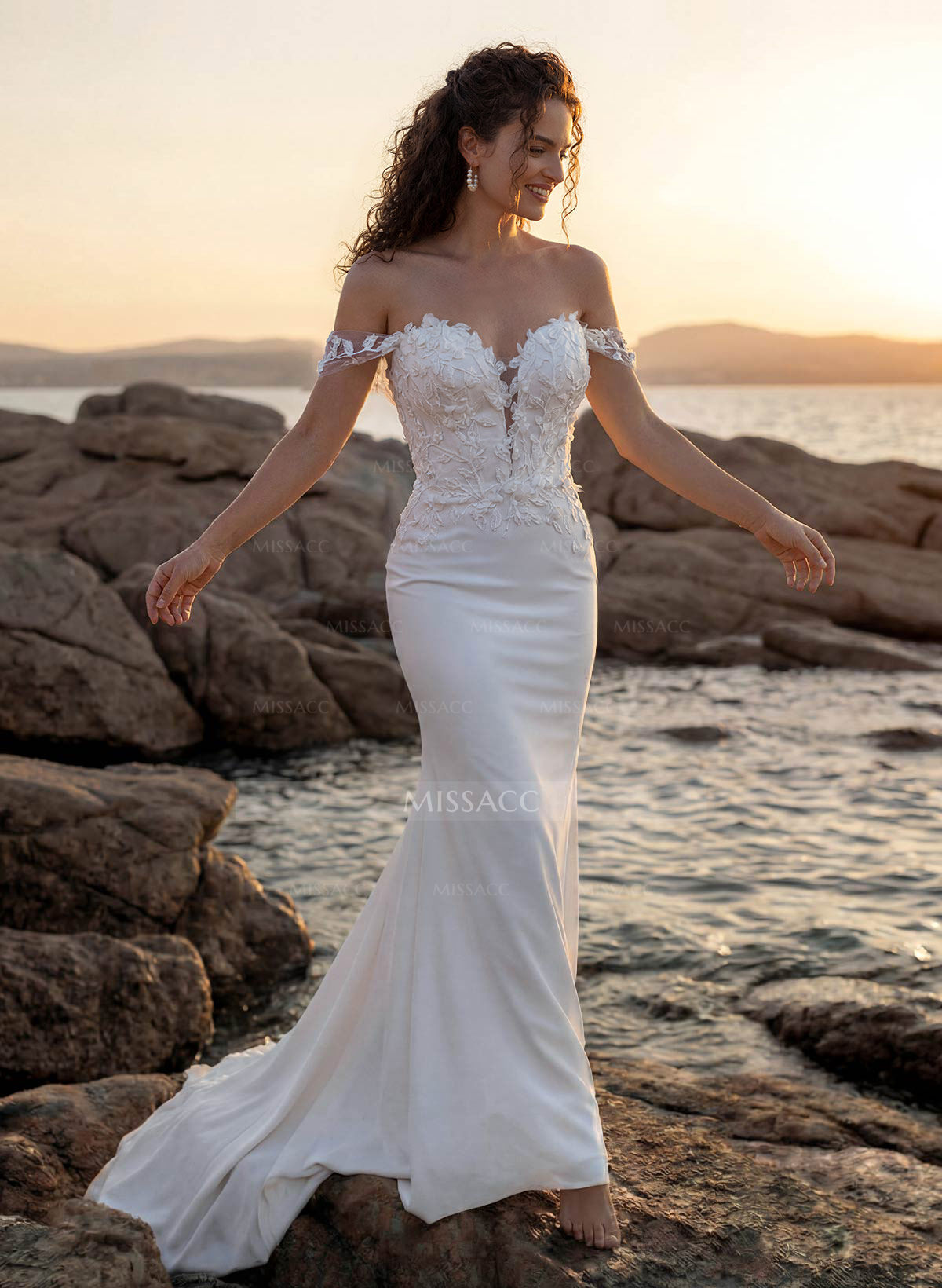 Sheath Sweetheart Long Sleeves Sweep Train Lace/Elastic Satin Wedding Dresses With Lace