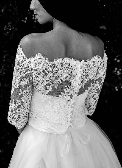 A-Line Off-The-Shoulder 1/2 Sleeves Tulle Wedding Dresses With Appliques Lace