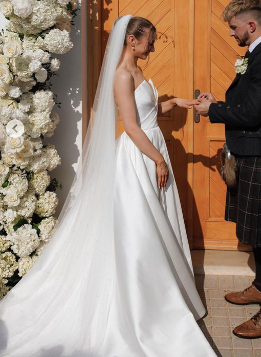 Strapless Satin A-Line Slit Wedding Dresses With Court Train