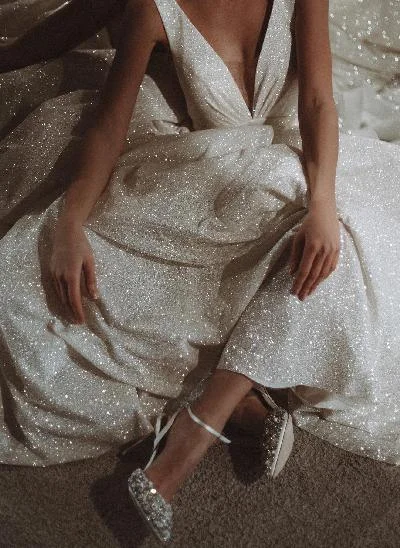 Sparkly Sequined V-Neck Princess Wedding Dresses