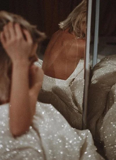 Sparkly Sequined V-Neck Princess Wedding Dresses