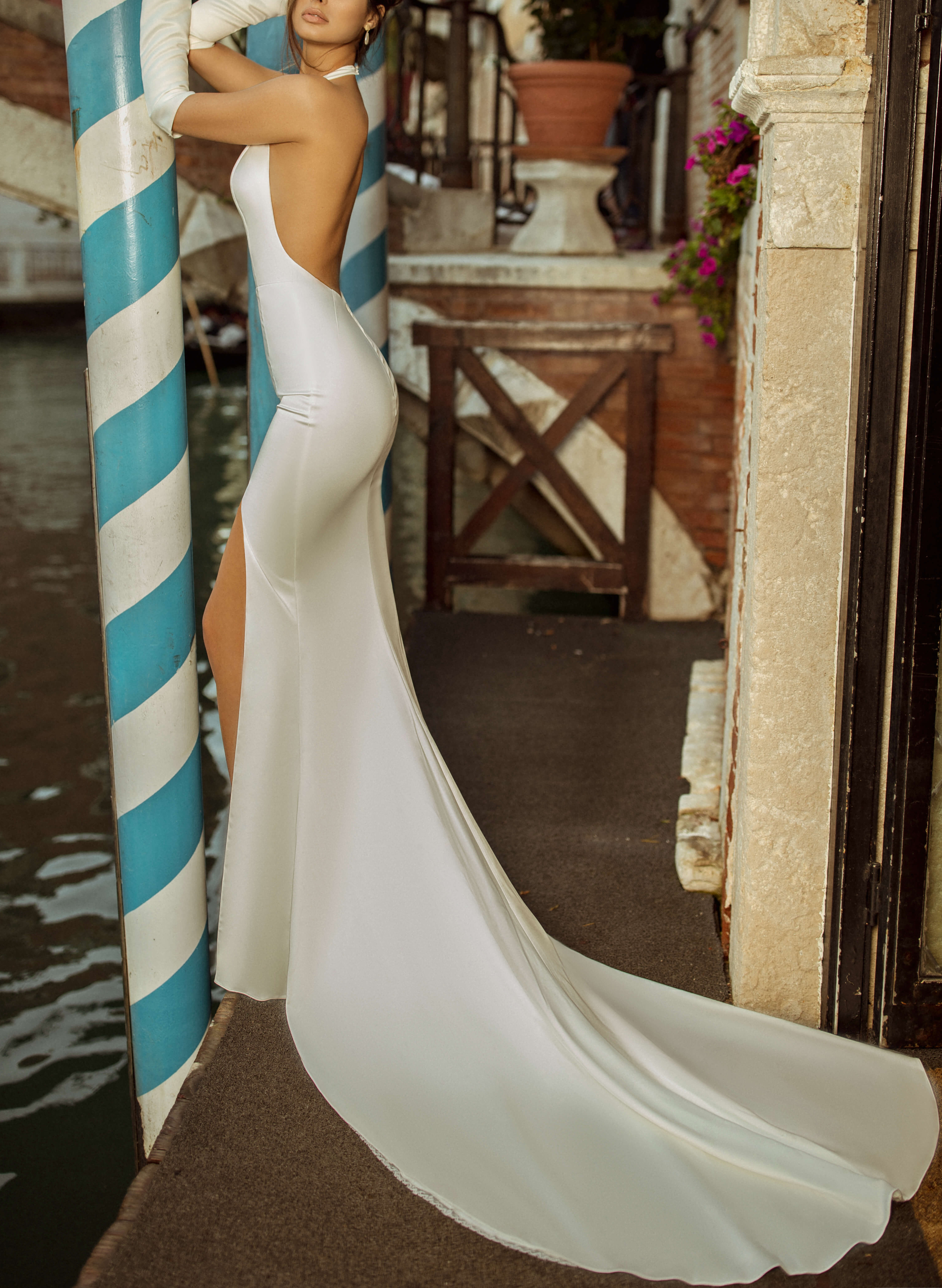 Sexy Halter Open Back Slit Mermaid Wedding Dresses