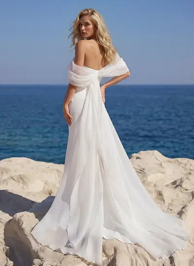 Modern Off-The-Shoulder Trumpet/Mermaid Wedding Dresses