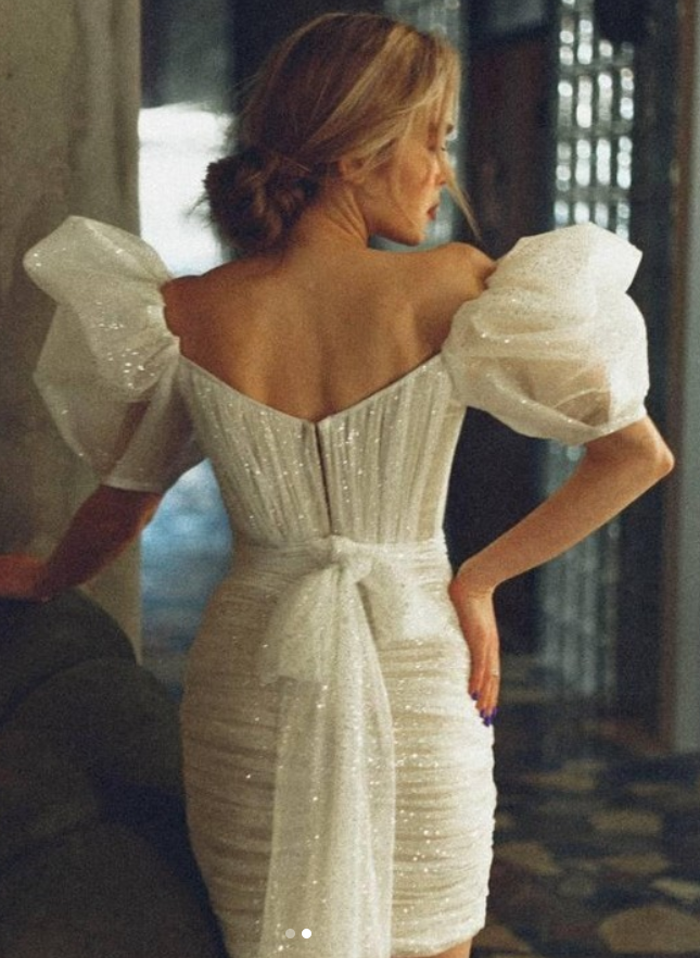 Minimalist Elopement Sparkly Off-The-Shoulder Wedding Dresses With Sheath/Column