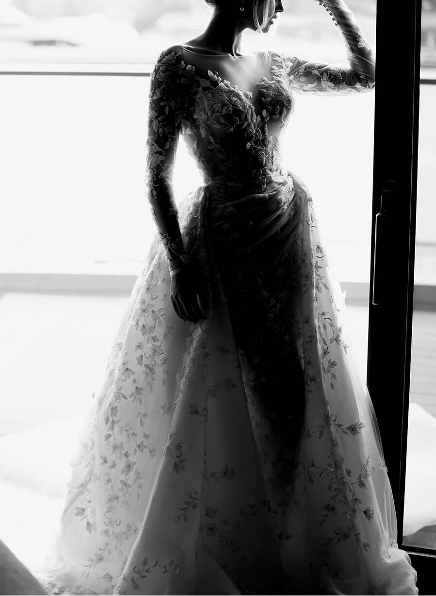 Luxury Lace Long Sleeves Slit Wedding Dresses