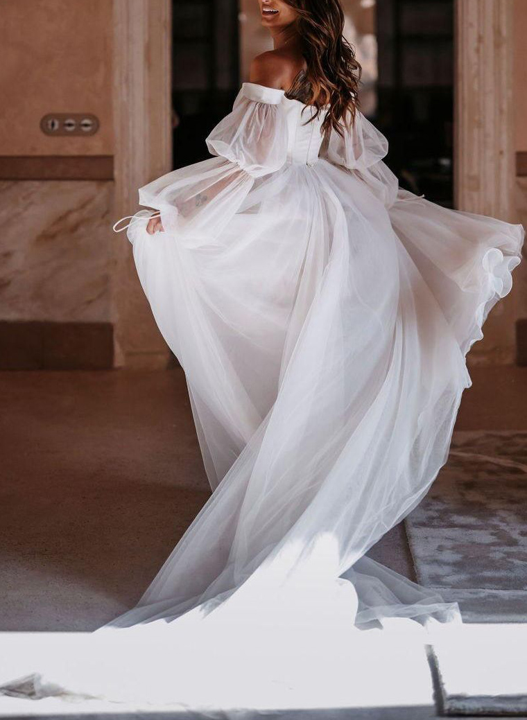 Boho Tulle Off-The-Shoulder Long Sleeves A-Line Wedding Dresses