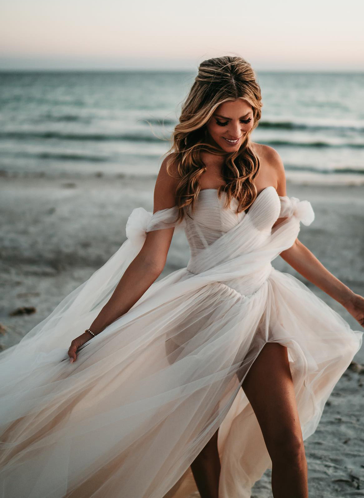 Beach Pleated Tulle Off-The-Shoulder A-Line Wedding Dresses With Split Front