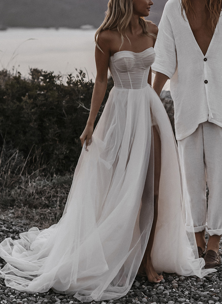 Boho Beach Tulle A-Line Slit Wedding Dresses