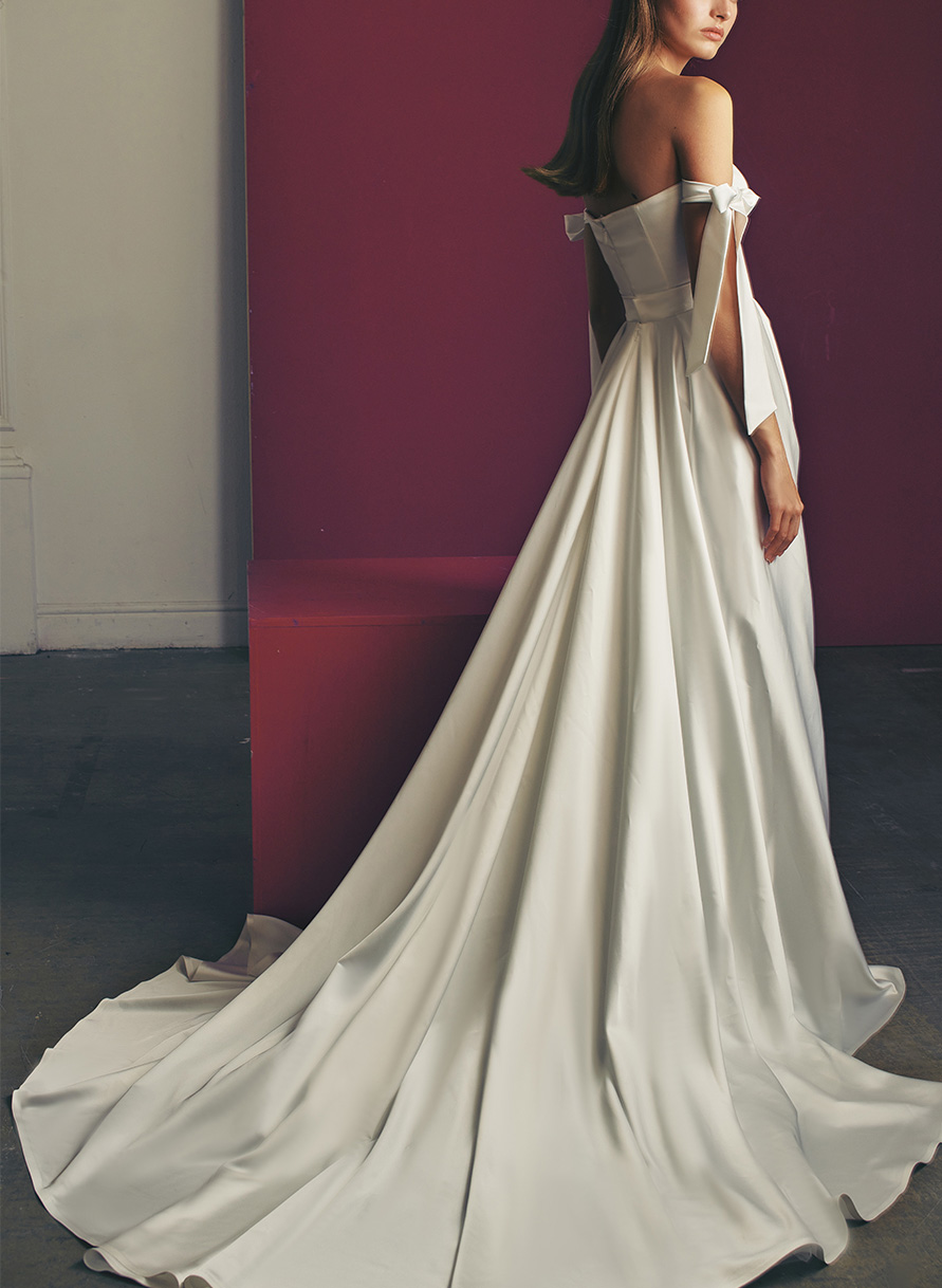 Modern Sexy Satin Off-The-Shoulder A-Line Wedding Dresses