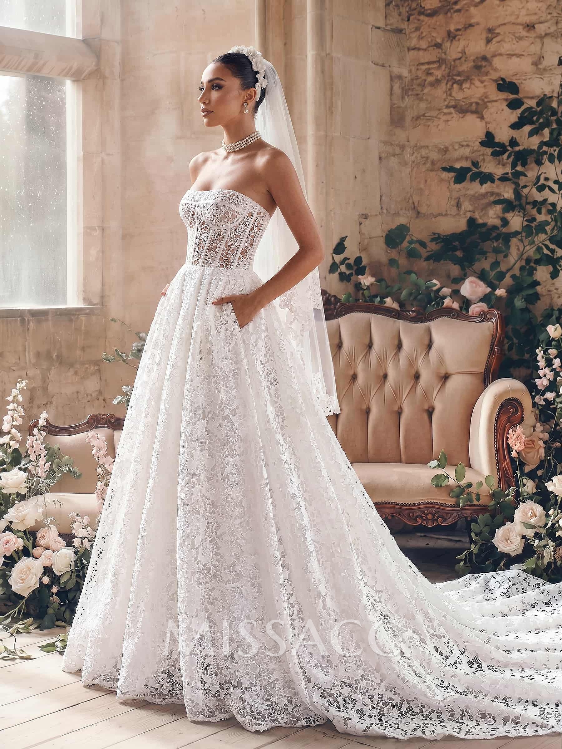 A-Line Strapless Sleeveless Vintage Lace Wedding Dresses With Pockets