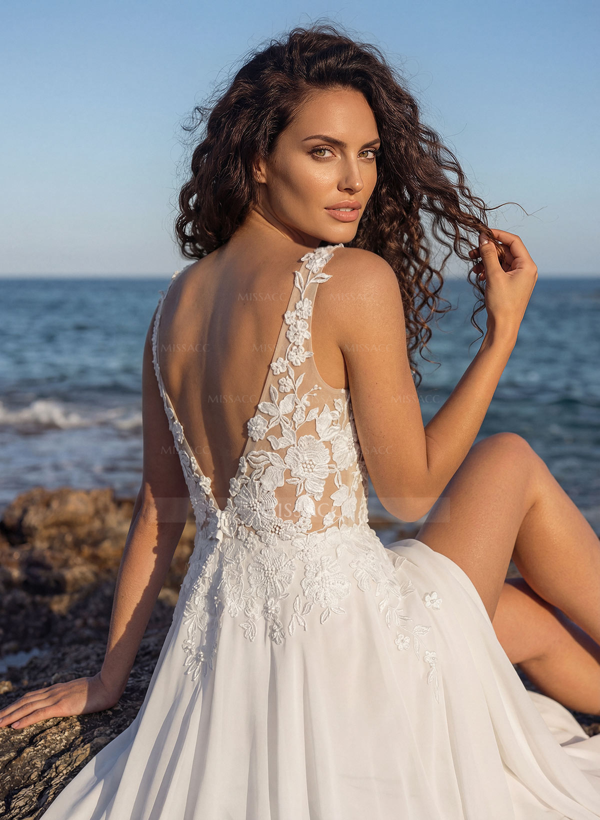 A-Line V-Neck Sleeveless Sweep Train Chiffon/Lace Wedding Dresses