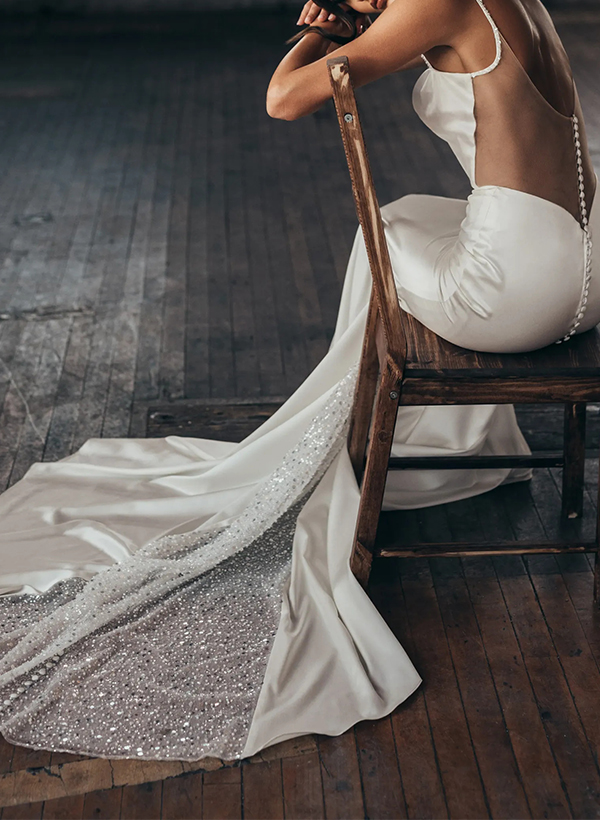 Sparkly Trumpet/Mermaid Open Back Wedding Dresses With Spaghetti Straps