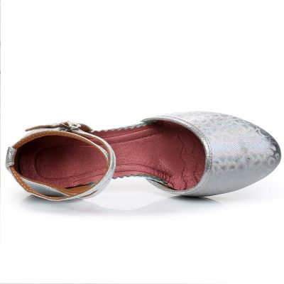 Closed Toe Women's Dance Shoes With Strap