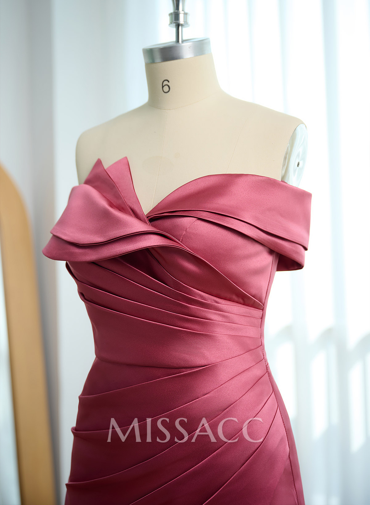 Sheath/Column Off-The-Shoulder Satin Evening Dresses With Split Front Sheath/Column Off-The-Shoulder Satin Evening Dresses With Split Front