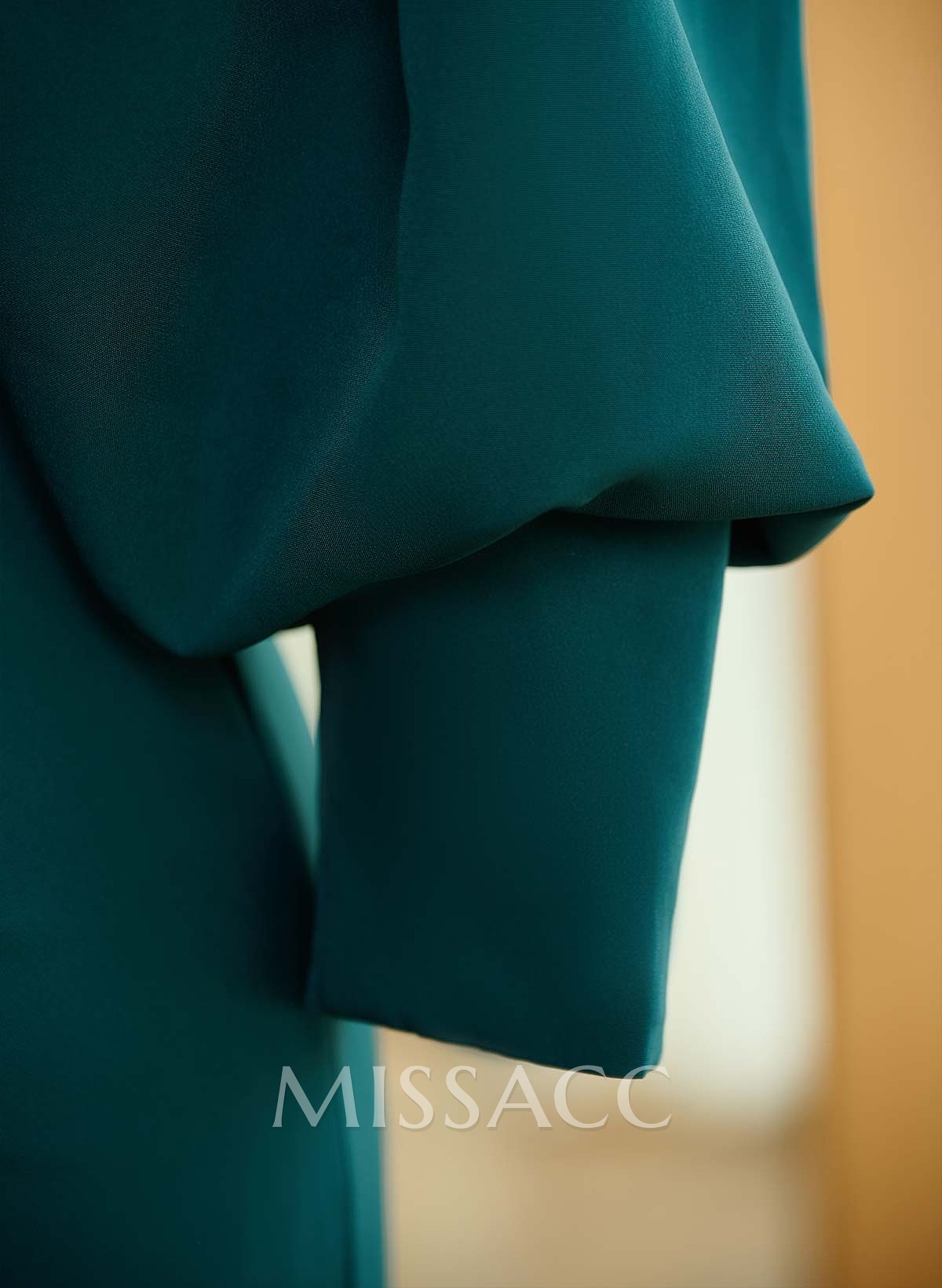 Sheath/Column Long Sleeves Evening Dresses Elastic Satin With Split Front