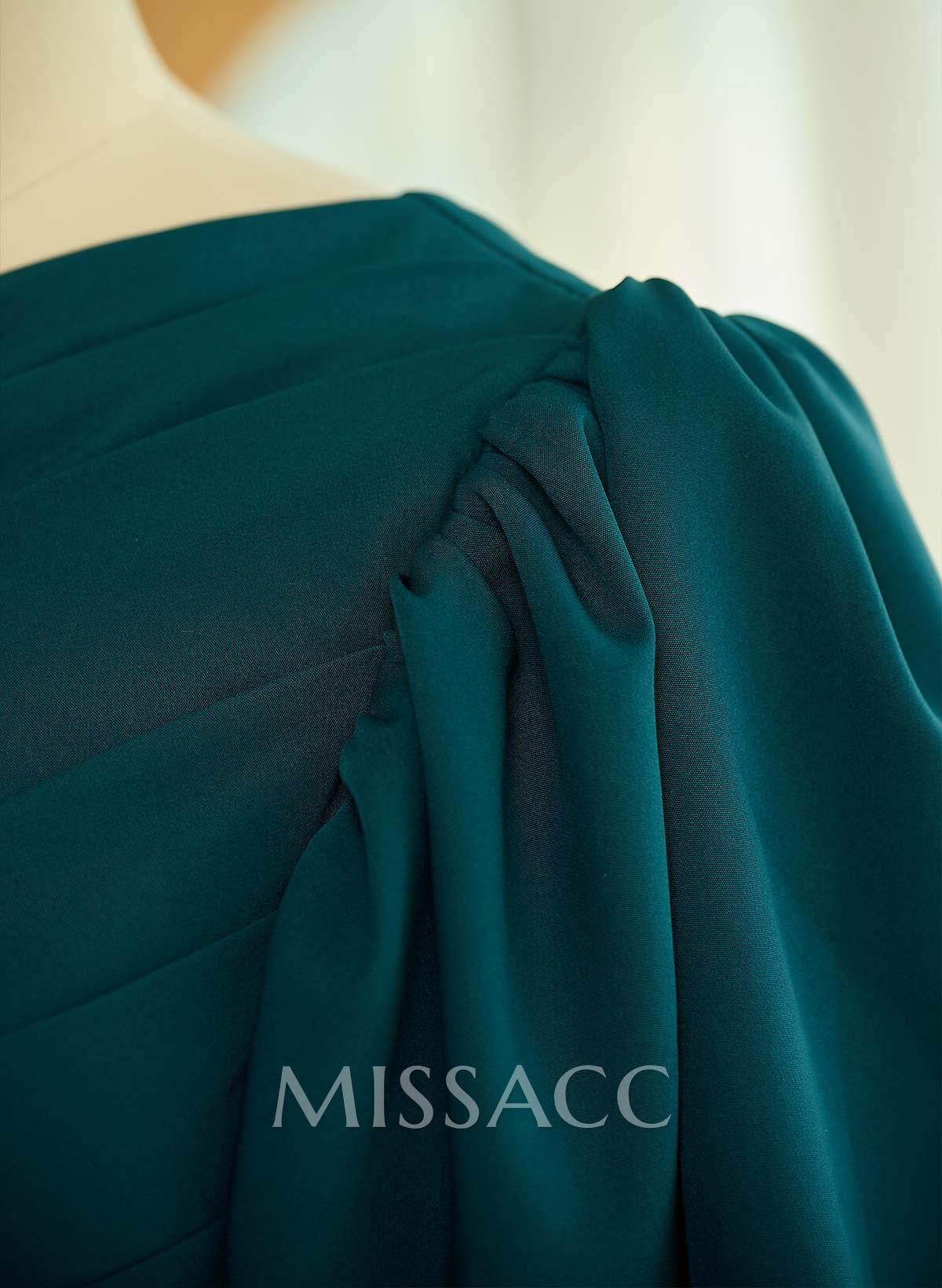 Sheath/Column Long Sleeves Evening Dresses Elastic Satin With Split Front