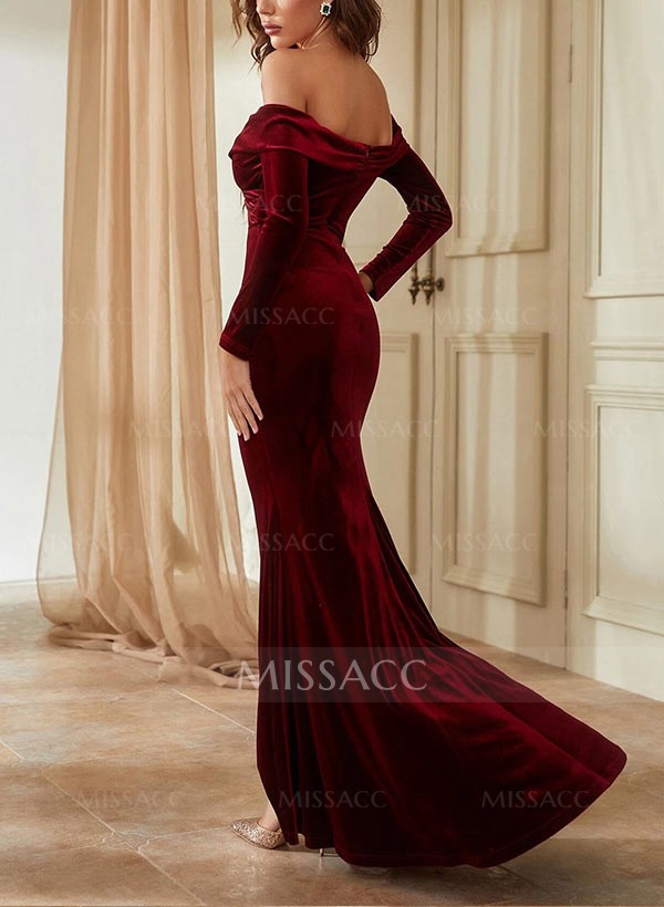 Trumpet/Mermaid Off-The-Shoulder Velvet Sweep Train Evening Dresses