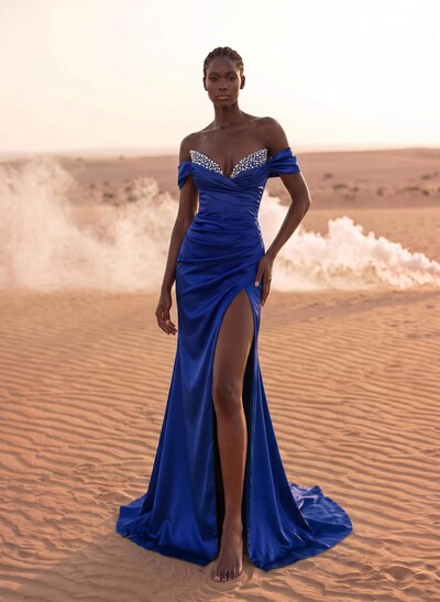 Beading Off-The-Shoulder High Slit Sheath/Column Evening Dresses