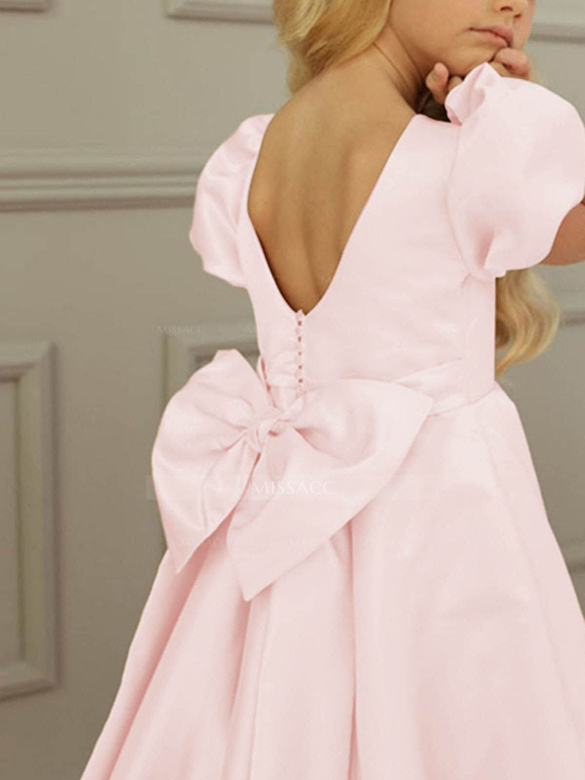 A-Line Scoop Neck Short Sleeves Satin Flower Girl Dresses With Bow(s)