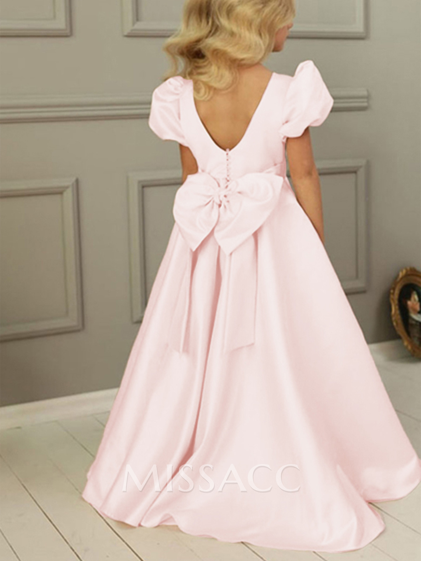 A-Line Scoop Neck Short Sleeves Satin Flower Girl Dresses With Bow(s)