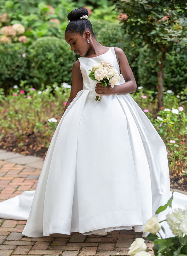 Ball-Gown Scoop Neck Sleeveless Satin Flower Girl Dresses With Bow(s)