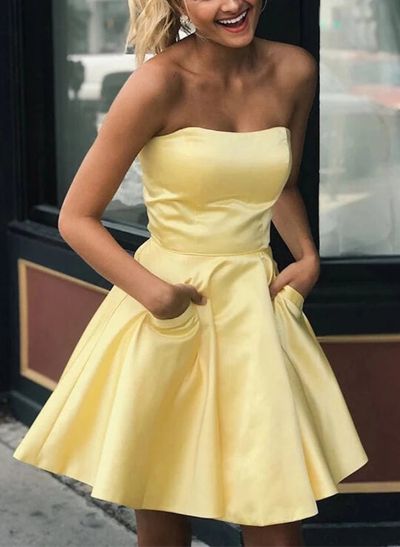 A-Line Strapless Sleeveless Short/Mini Satin Homecoming Dresses With Pockets