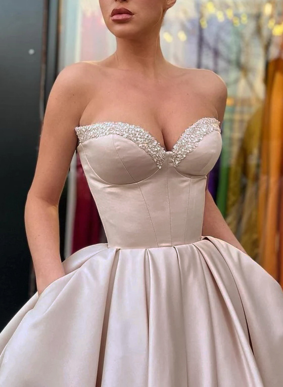 Sweetheart A-Line Satin Beading Homecoming Dresses