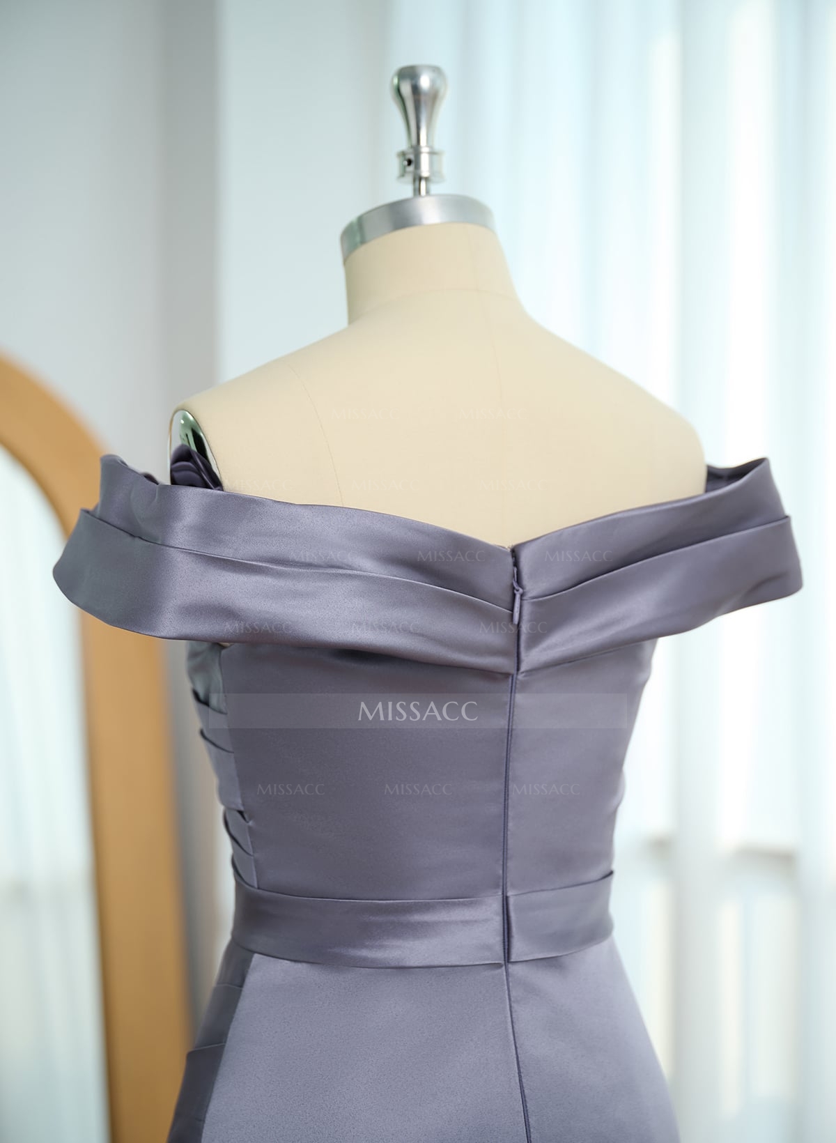 Elegant Off-The-Shoulder Floor-Length Satin Mother Of The Bride Dresses