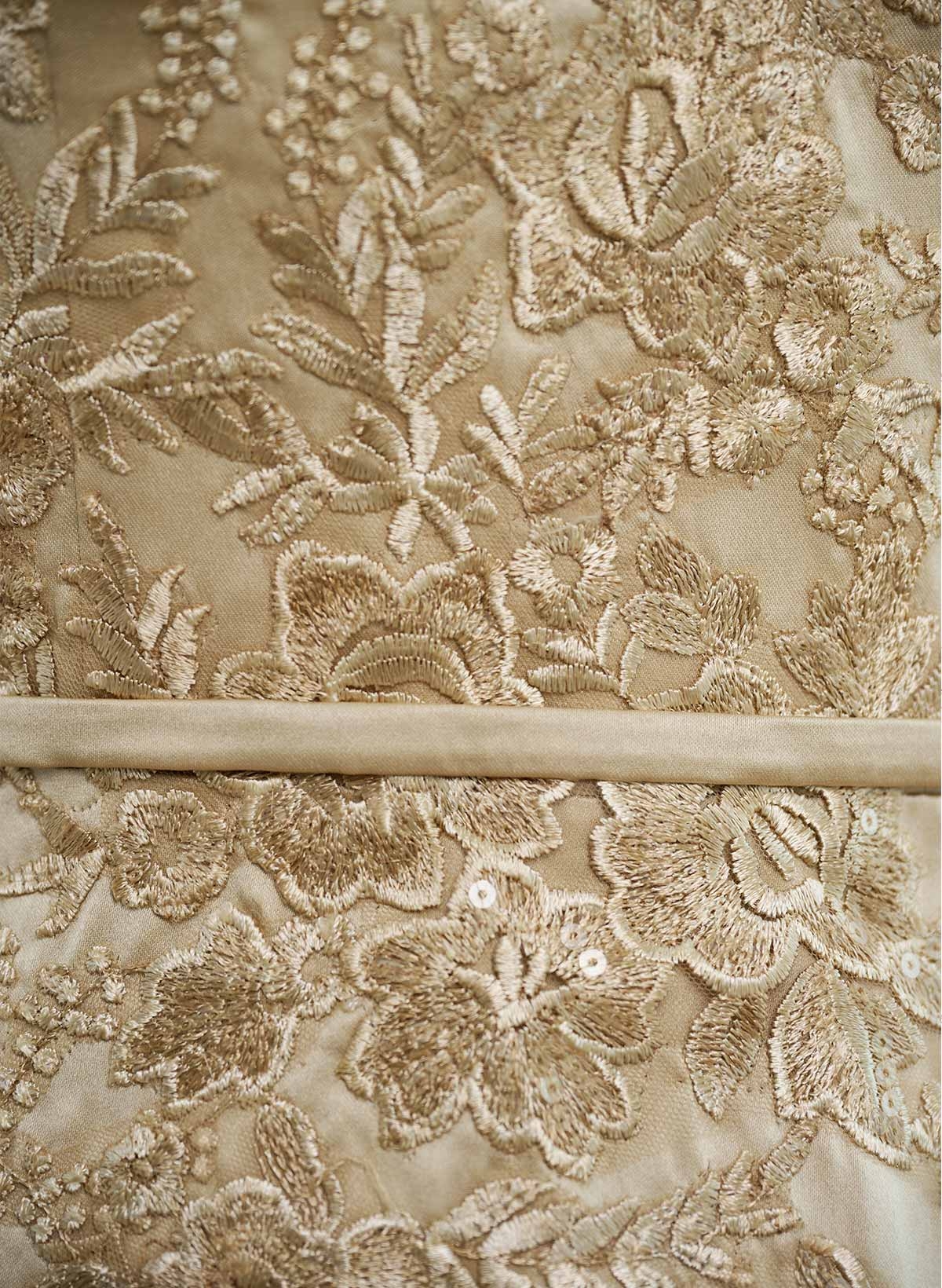 Elegant Lace A-Line Satin Mother Of The Bride Dresses With Pockets