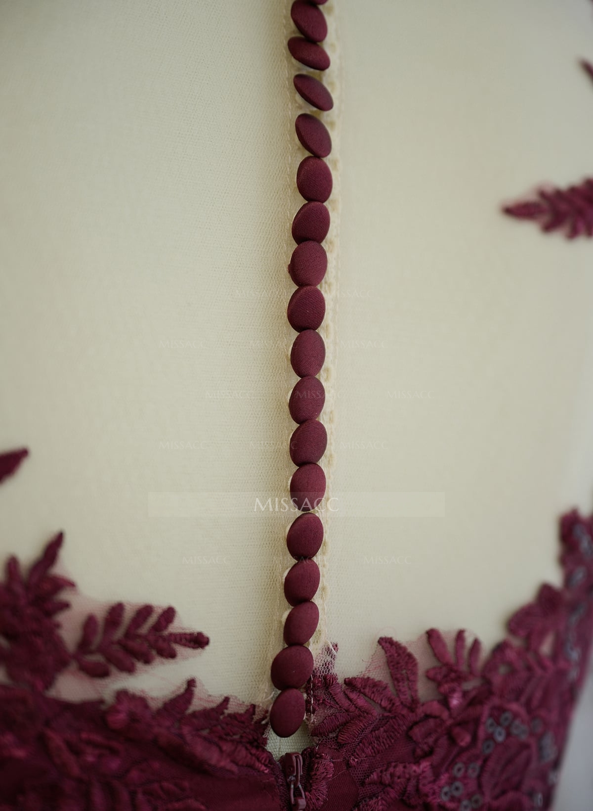 Elegant Lace A-Line Satin Mother Of The Bride Dresses With Pockets