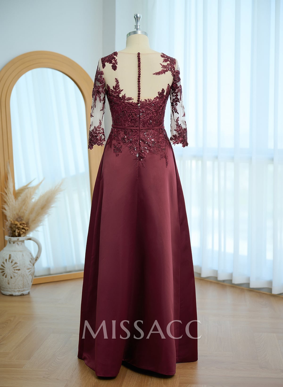 Elegant Lace A-Line Satin Mother Of The Bride Dresses With Pockets
