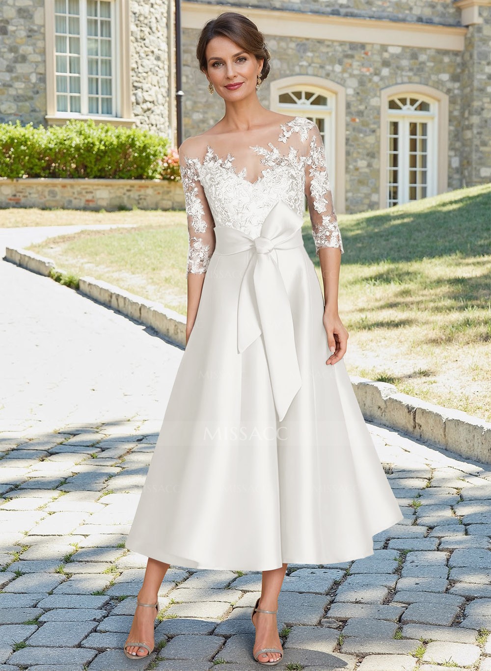 Classic Illusion Neck A-Line Lace Mother Of The Bride Dresses With