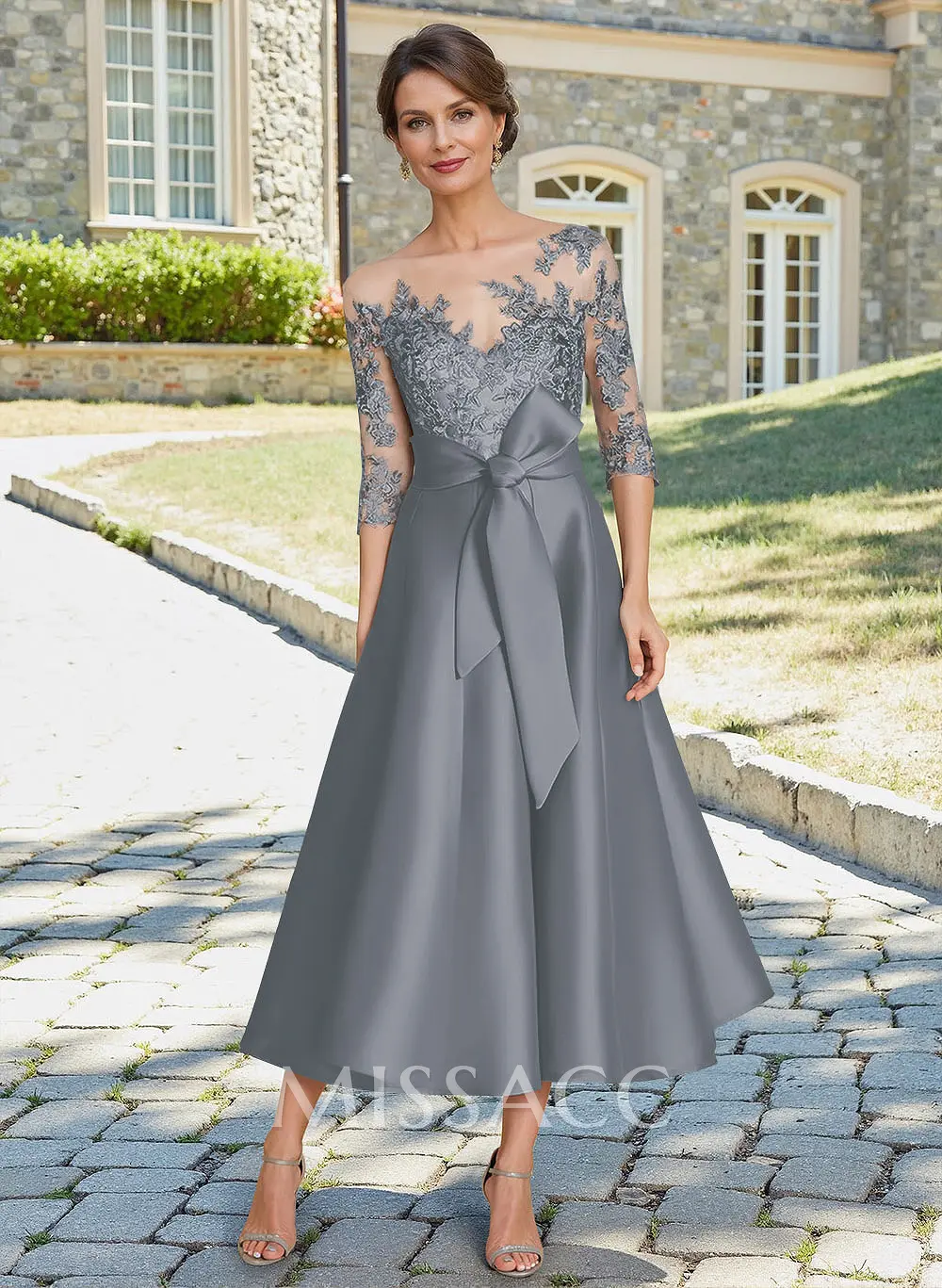 Classic Illusion Neck A-Line Lace Mother Of The Bride Dresses With