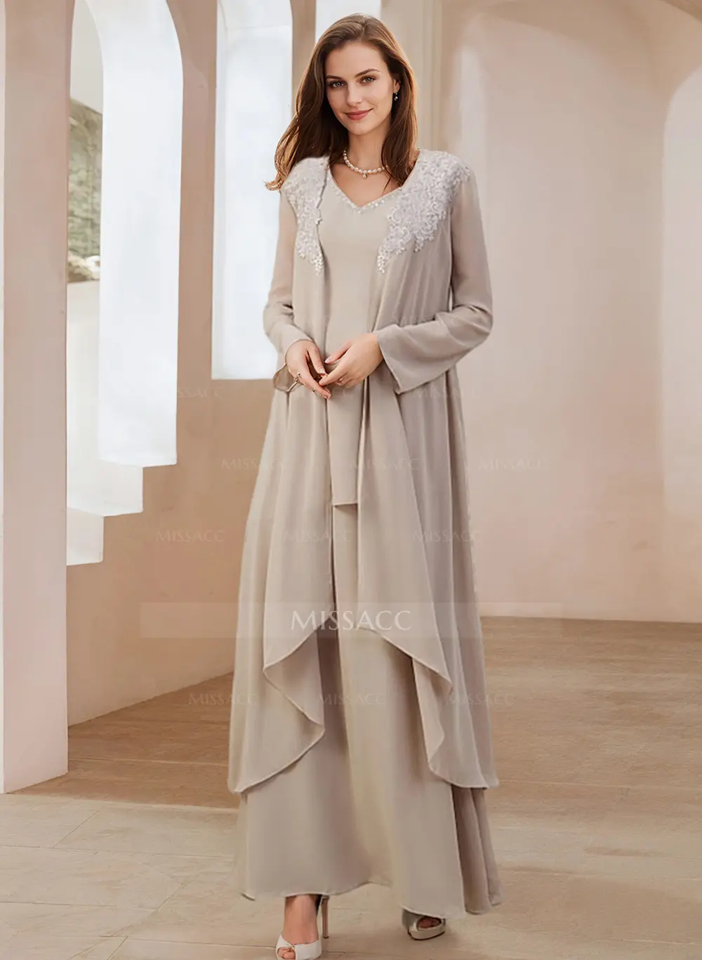 Elegant Halter V-neck Applique Floor-Length Mother Of The Bride/Groom Dress MO101 main image 1