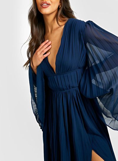 Beach Boho V-Neck Long Sleeves Floor-Length Chiffon Mother Of The Bride Dresses With Pleated
