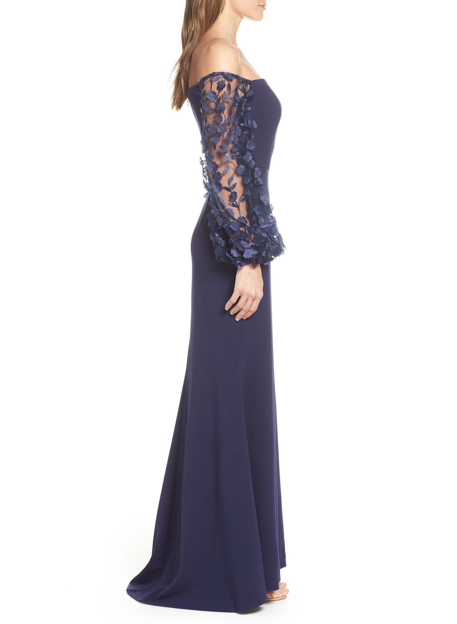 Lace Long Sleeves Off-The-Shoulder Sheath/Column Mother Of The Bride Dresses With Elastic Satin