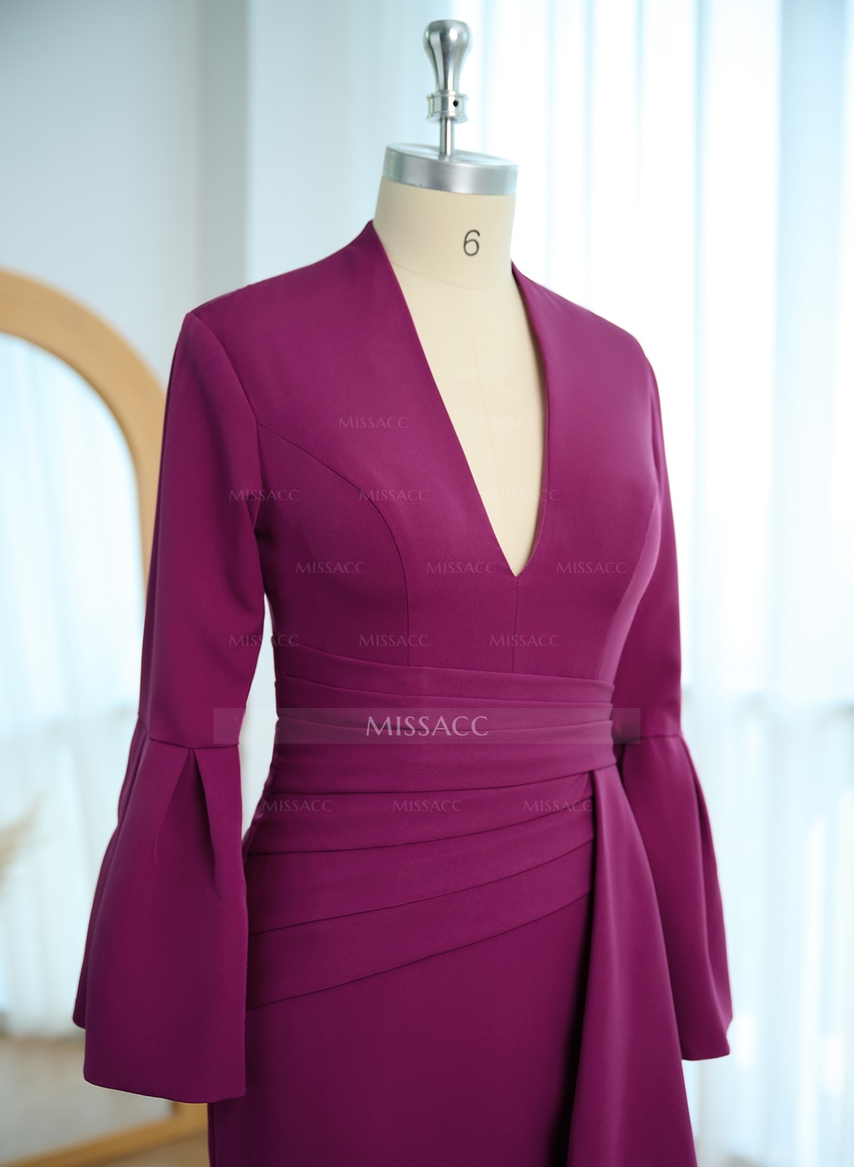 Sheath/Column V-Neck Long Sleeves Mother Of The Bride Dresses