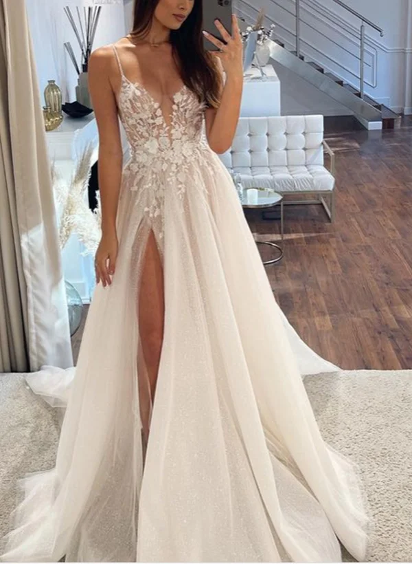Bohomian A Line V Neck Tulle Wedding Dress with Appliques