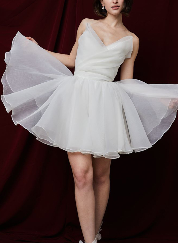 Sweet A-Line V-Neck Sleeveless Short/Mini Tulle Wedding Dresses