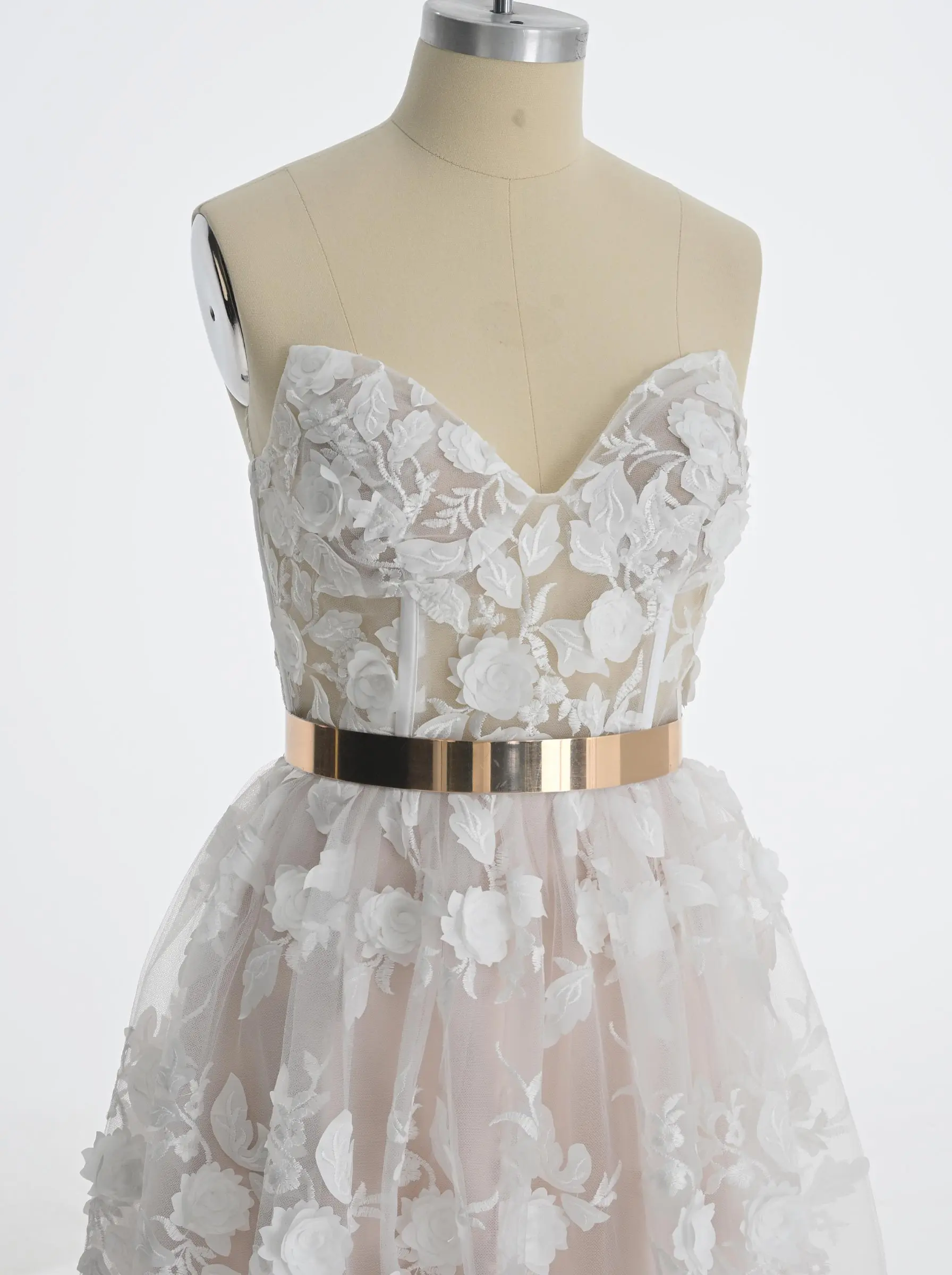 Beach A-Line Sweetheart Lace Wedding Dresses With Split Front Beach A-Line Sweetheart Lace Wedding Dresses With Split Front