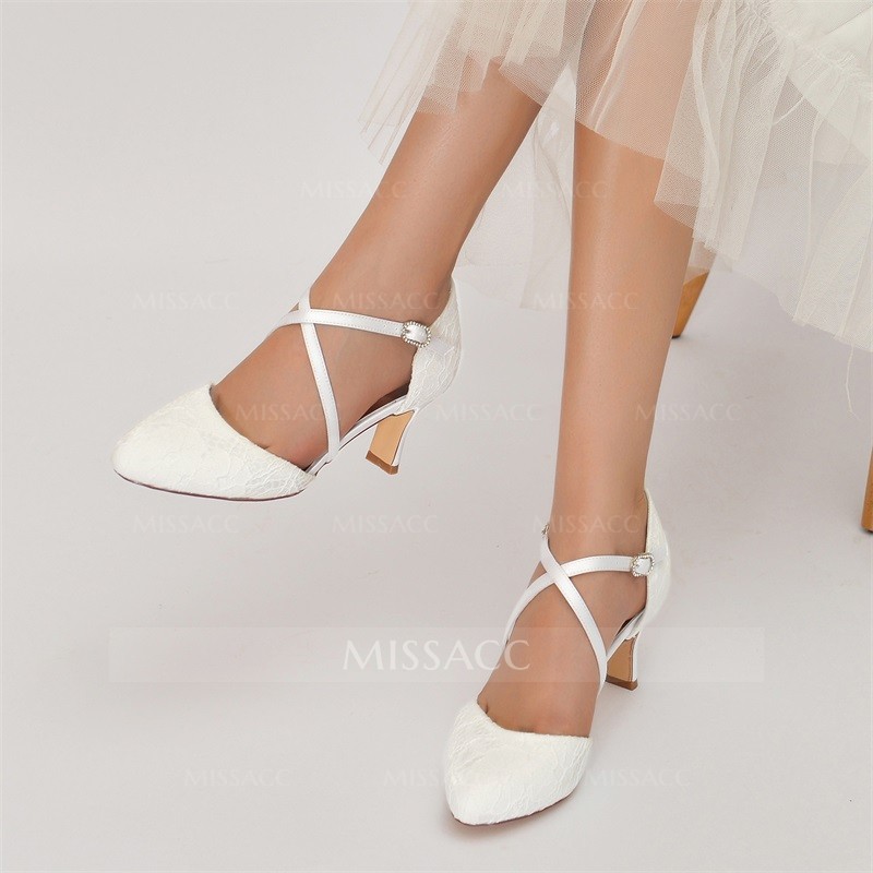 Women's Kitten Heel Round Toe Lace Wedding Shoes