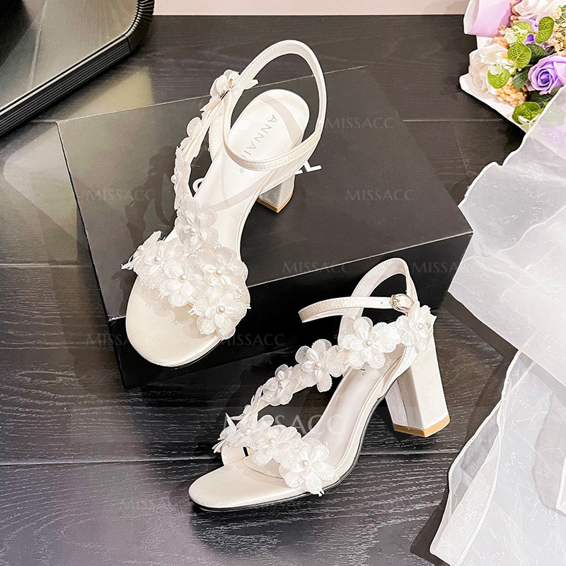 Open Toe Chunky Heel Wedding Shoes For Women With Flowers