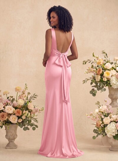 Sleeveless Stretch Satin Mermaid Bridesmaid Dresses With Cowl Neck And Bow