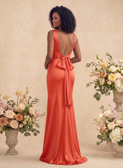 Trumpet/Mermaid Cowl Neck Sleeveless Stretch Satin Bridesmaid Dresses With Bows