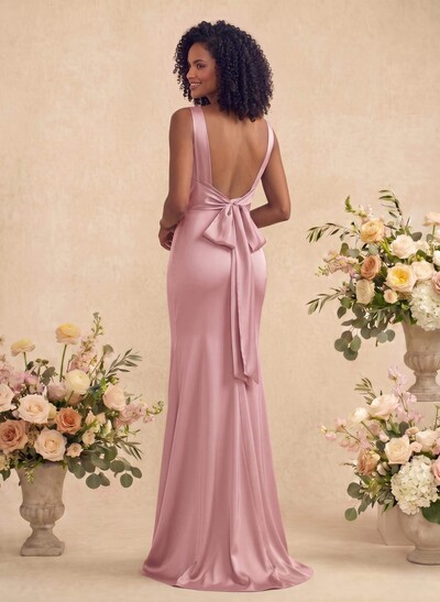 Trumpet/Mermaid Cowl Neck Sleeveless Stretch Satin Bridesmaid Dresses With Bow(s)