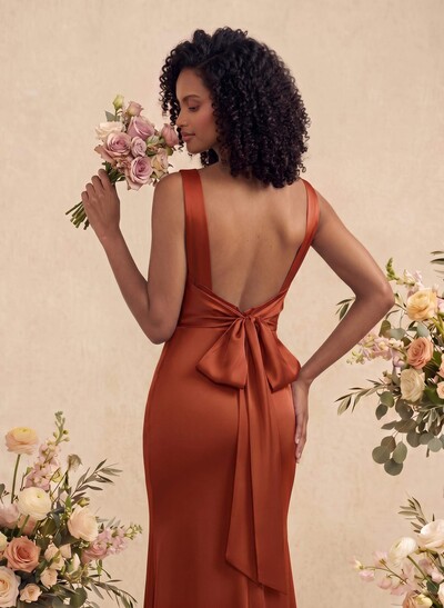 Sleeveless Stretch Satin Mermaid Bridesmaid Dresses With Cowl Neck And Bow