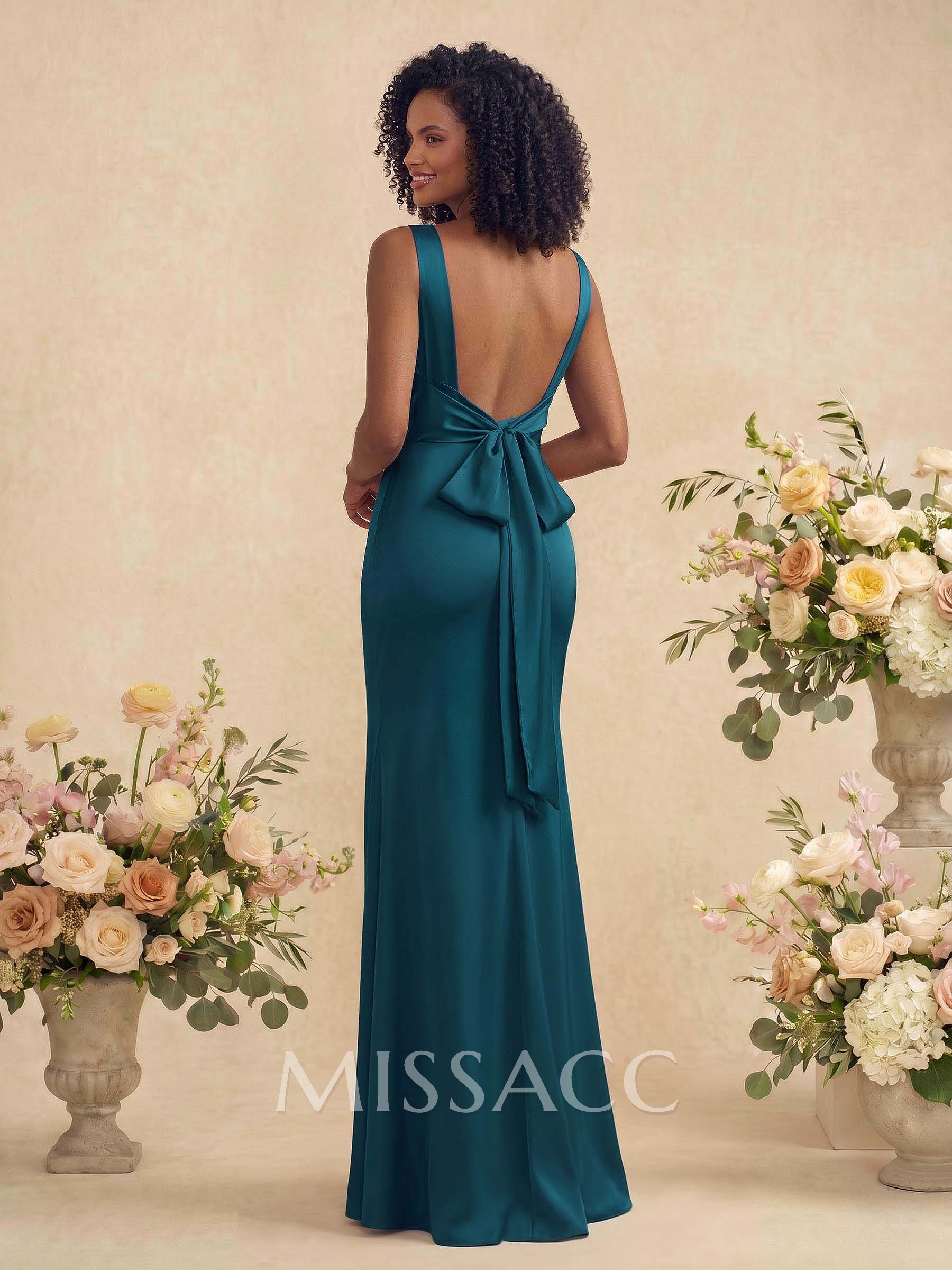 Trumpet/Mermaid Cowl Neck Sleeveless Stretch Satin Bridesmaid Dresses With Bow(s)