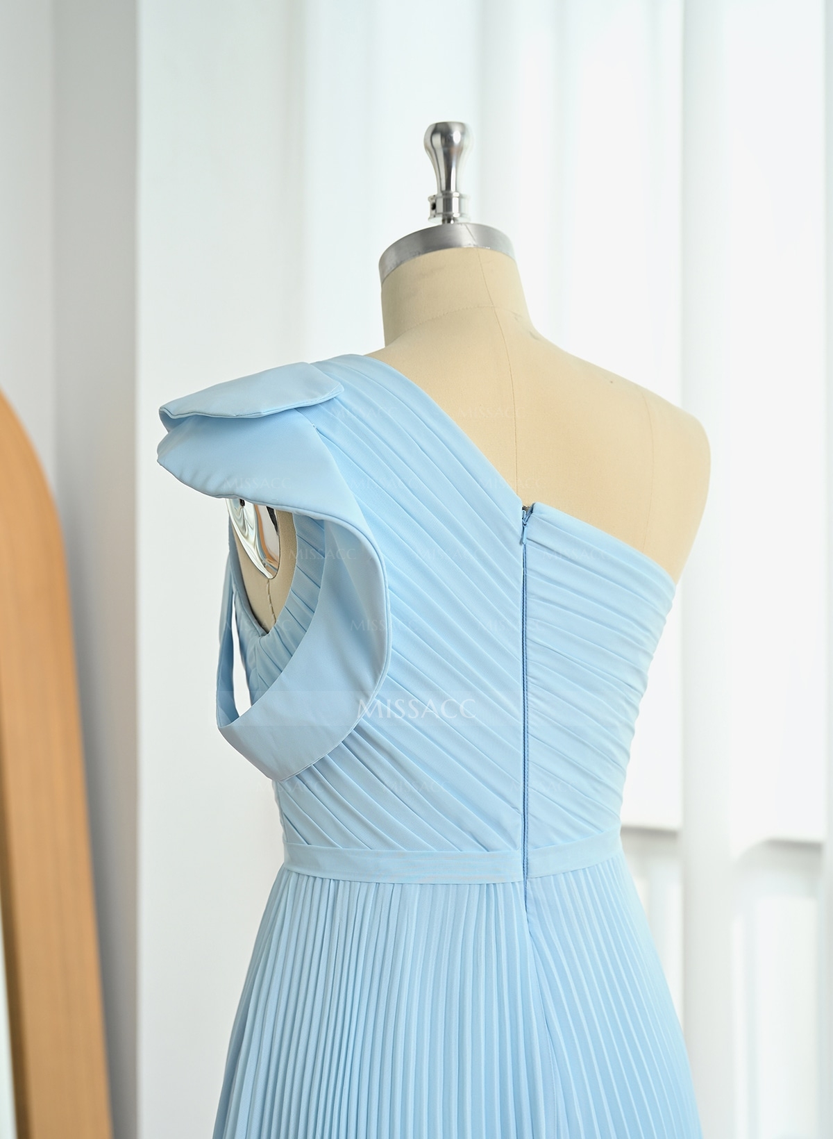 Elegant Pleated One-Shoulder Sleeveless Floor-Length Evening Dresses With Pleated