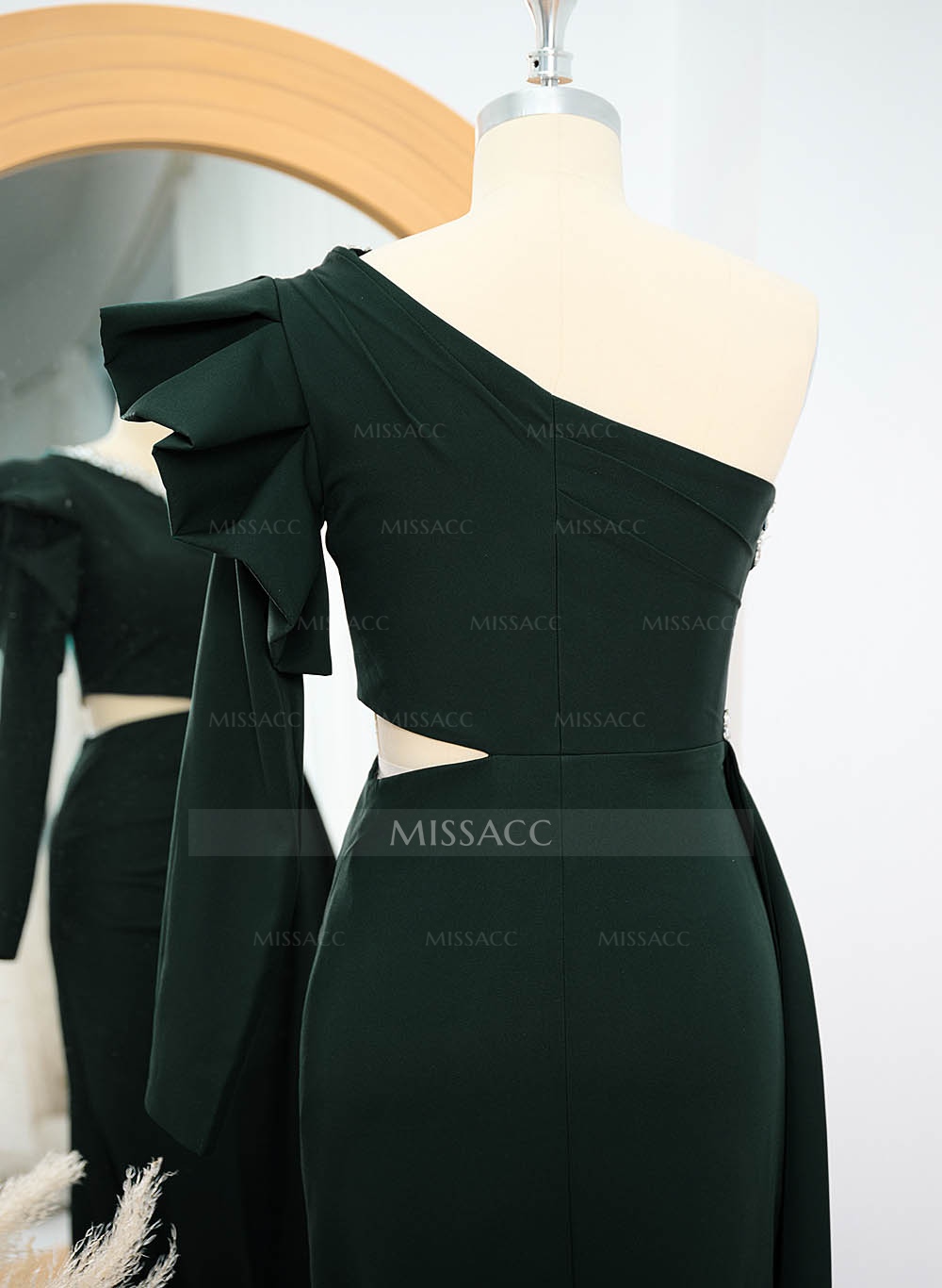 One-Shoulder Long Sleeves Beading Evening Dresses